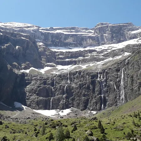 Nyaraló Avec Vue Sur La Montagne