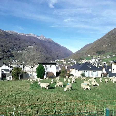Nyaraló Avec Vue Sur La Montagne Luz-Saint-Sauveur