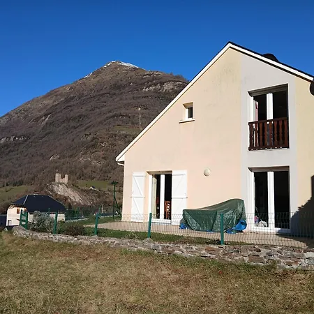 Avec Vue Sur La Montagne Nyaraló